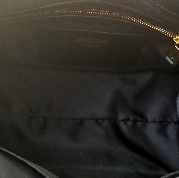 MOSCHINO BUNDLE TOTE/CROSSBODY & WALLET - Picture 3 of 5